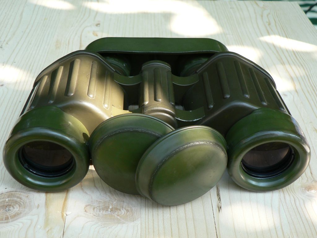 8x30 04