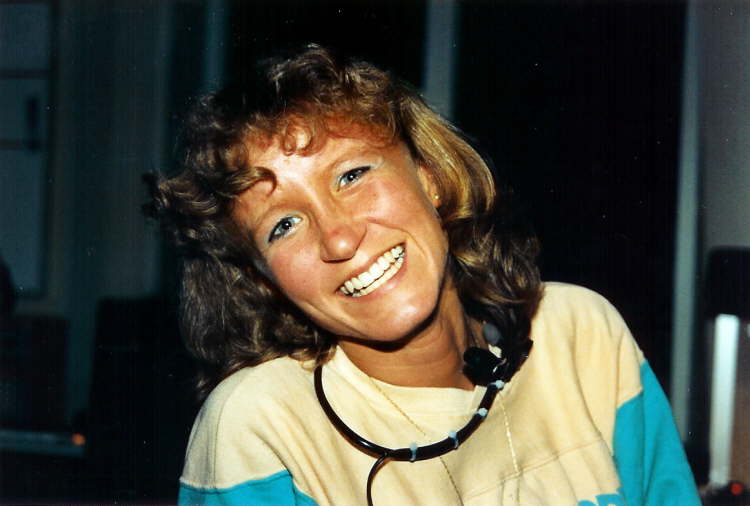 1985 Eva kerman