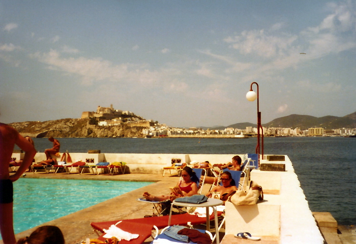 Album 02 1977 115